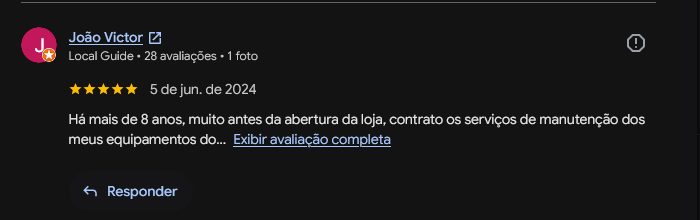Avaliação de 5 estrelas de João Victor no Google, cliente há mais de 8 anos, sobre o atendimento aos seus equipamentos.